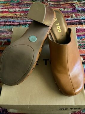 me too Tan Leather Slip-On Clog Mules